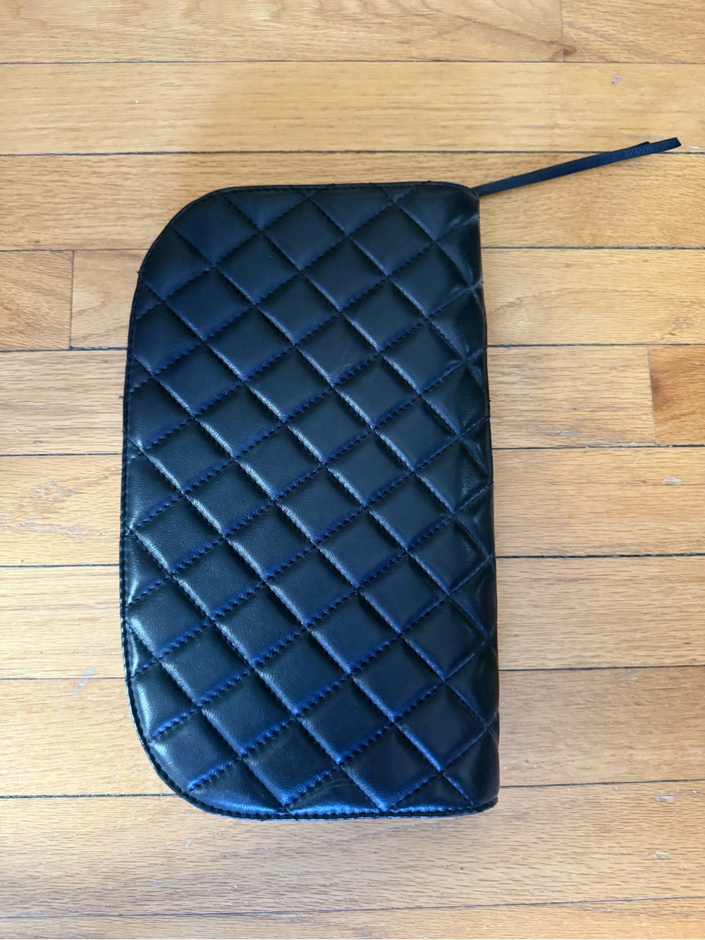 Hobo Quilted Zipper Clutch in Black